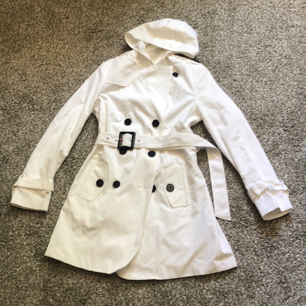 Croft and Barrow White Rain Coat